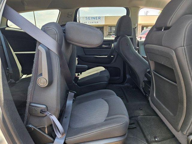 used 2015 Chevrolet Traverse car, priced at $8,250