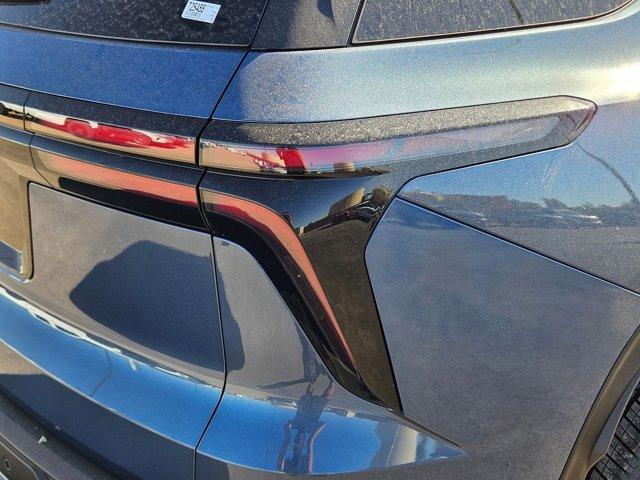 new 2025 Chevrolet Traverse car, priced at $40,246