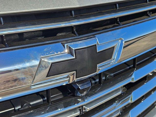 new 2025 Chevrolet Suburban car, priced at $81,262