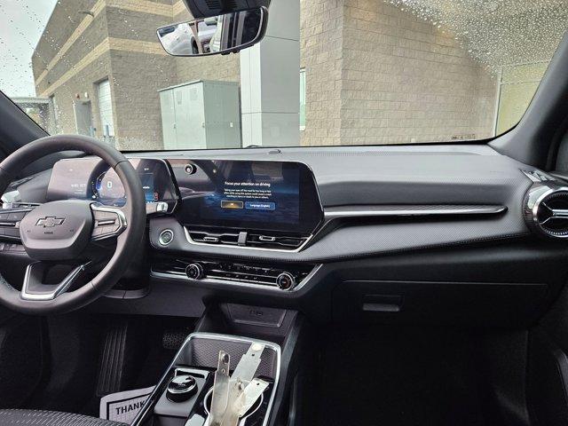 new 2026 Chevrolet Equinox car, priced at $30,211