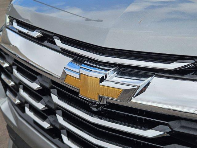 new 2026 Chevrolet Equinox car, priced at $30,060