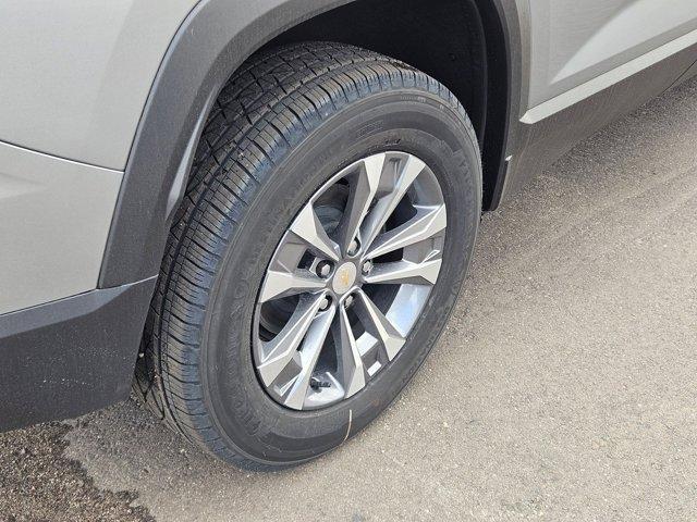 new 2026 Chevrolet Equinox car, priced at $30,060