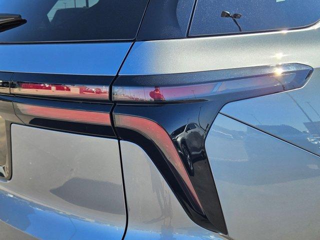 new 2025 Chevrolet Traverse car, priced at $42,195