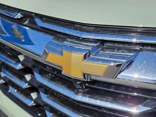 new 2026 Chevrolet Equinox car, priced at $27,916