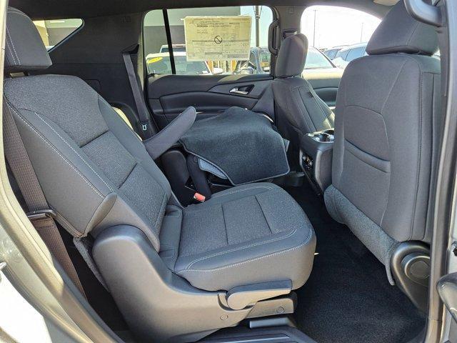 new 2025 Chevrolet Traverse car, priced at $42,195