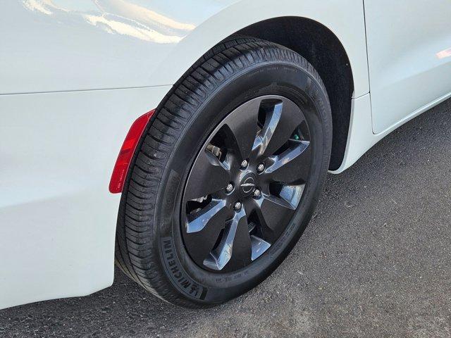 used 2020 Chrysler Pacifica Hybrid car, priced at $22,500
