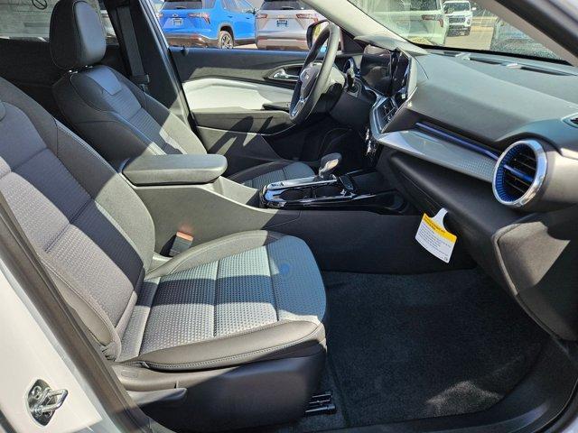 new 2025 Chevrolet Trax car, priced at $23,670