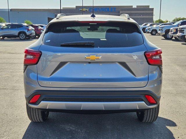 new 2025 Chevrolet Trax car, priced at $22,920