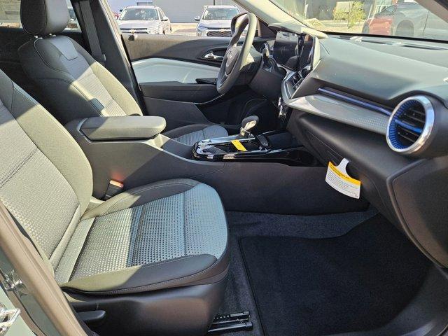 new 2025 Chevrolet Trax car, priced at $24,095