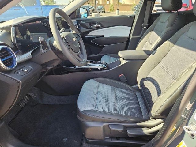 new 2025 Chevrolet Trax car, priced at $24,095