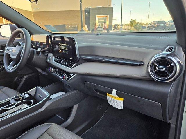 new 2026 Chevrolet Equinox car, priced at $31,850