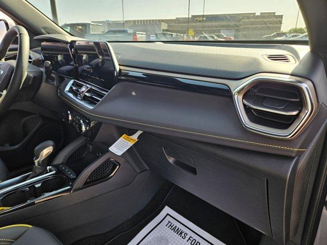new 2025 Chevrolet TrailBlazer car, priced at $27,180