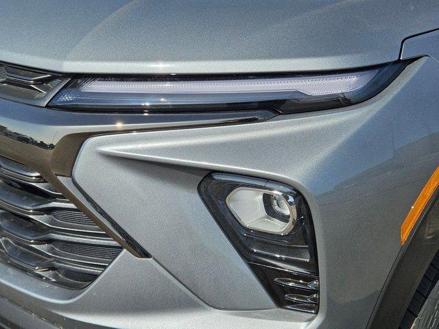 new 2025 Chevrolet TrailBlazer car, priced at $27,180