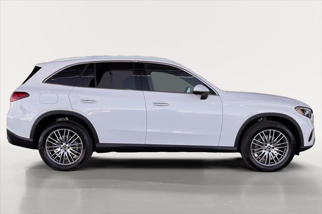 new 2025 Mercedes-Benz GLC 300 car, priced at $51,955