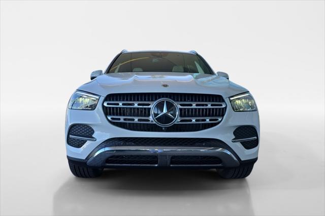 new 2025 Mercedes-Benz GLE 450 car, priced at $73,745