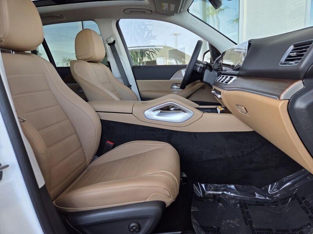 new 2026 Mercedes-Benz GLE 450 car, priced at $83,295