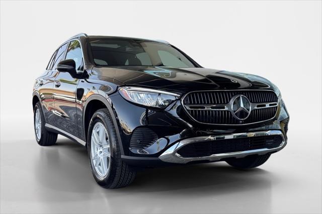 new 2025 Mercedes-Benz GLC 300 car, priced at $52,895