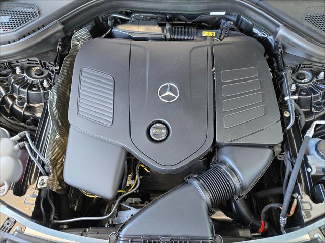new 2025 Mercedes-Benz GLC 300 car, priced at $52,325