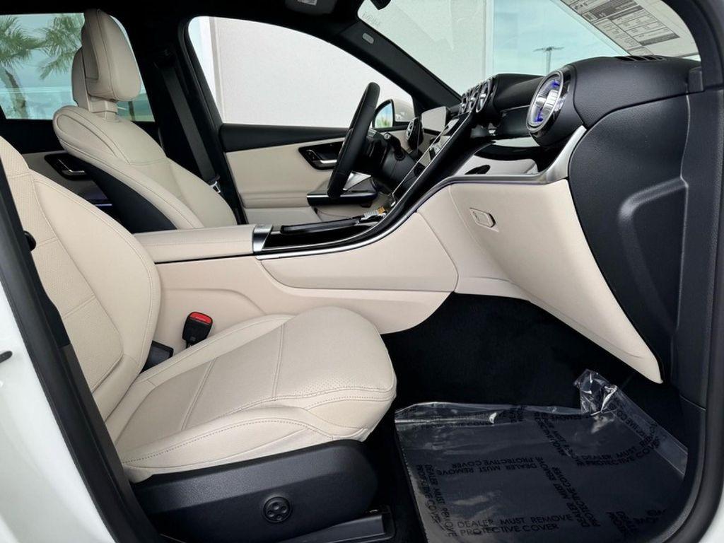 new 2026 Mercedes-Benz GLC 300 car, priced at $58,335