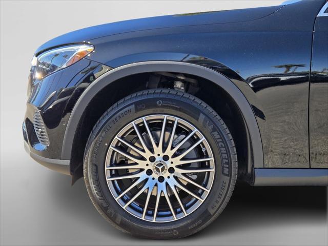 new 2025 Mercedes-Benz GLC 300 car, priced at $51,955