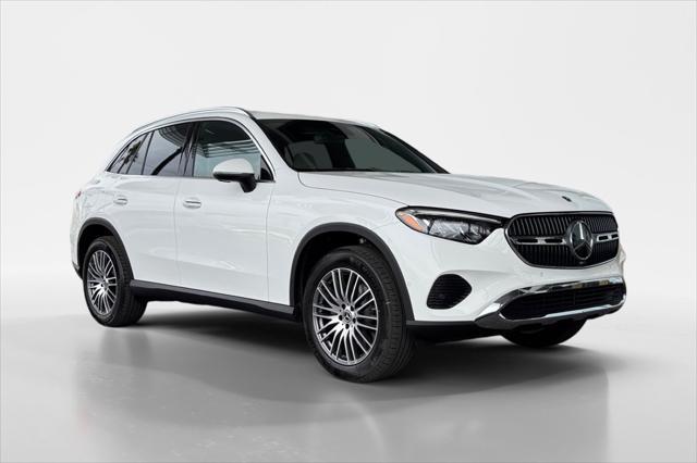 new 2025 Mercedes-Benz GLC 300 car, priced at $54,455