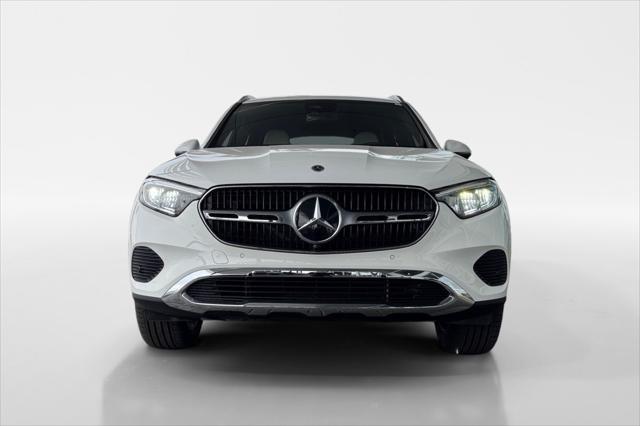new 2025 Mercedes-Benz GLC 300 car, priced at $54,455
