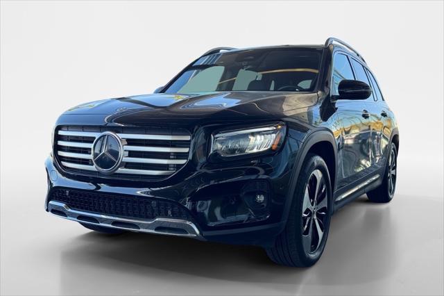 new 2024 Mercedes-Benz GLB 250 car, priced at $53,035