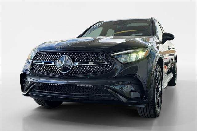 new 2025 Mercedes-Benz GLC 300 car, priced at $60,945