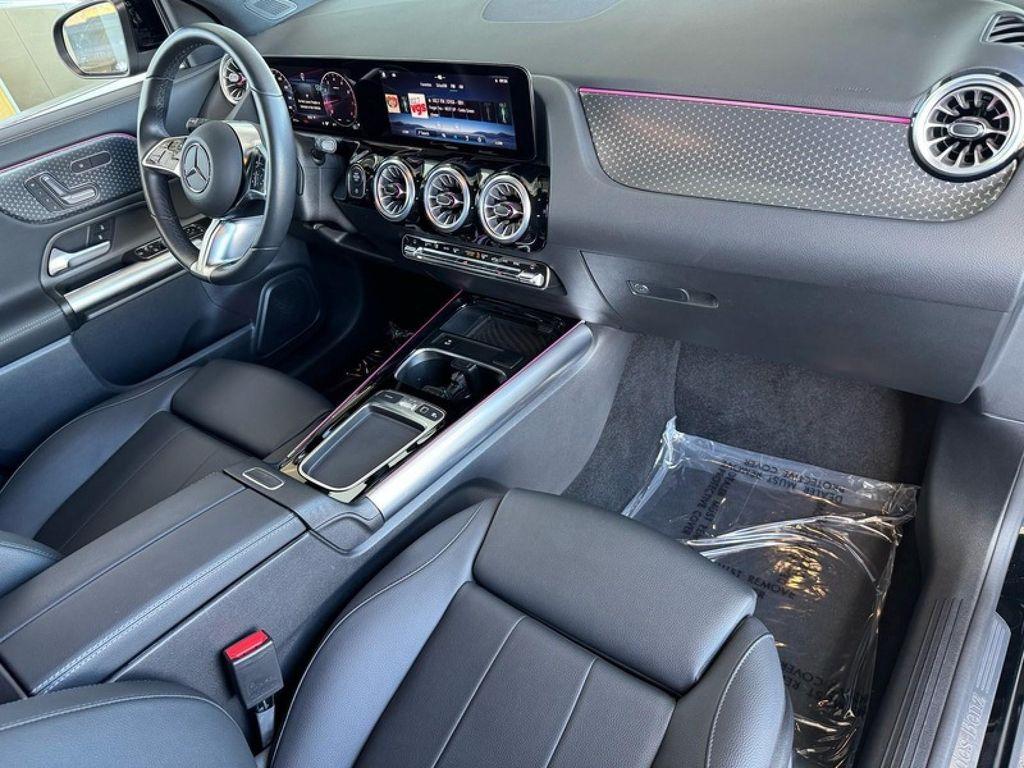used 2025 Mercedes-Benz GLA 250 car, priced at $39,994