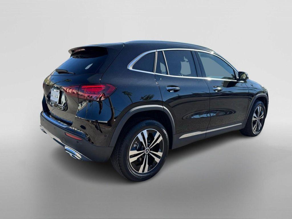 used 2025 Mercedes-Benz GLA 250 car, priced at $39,994