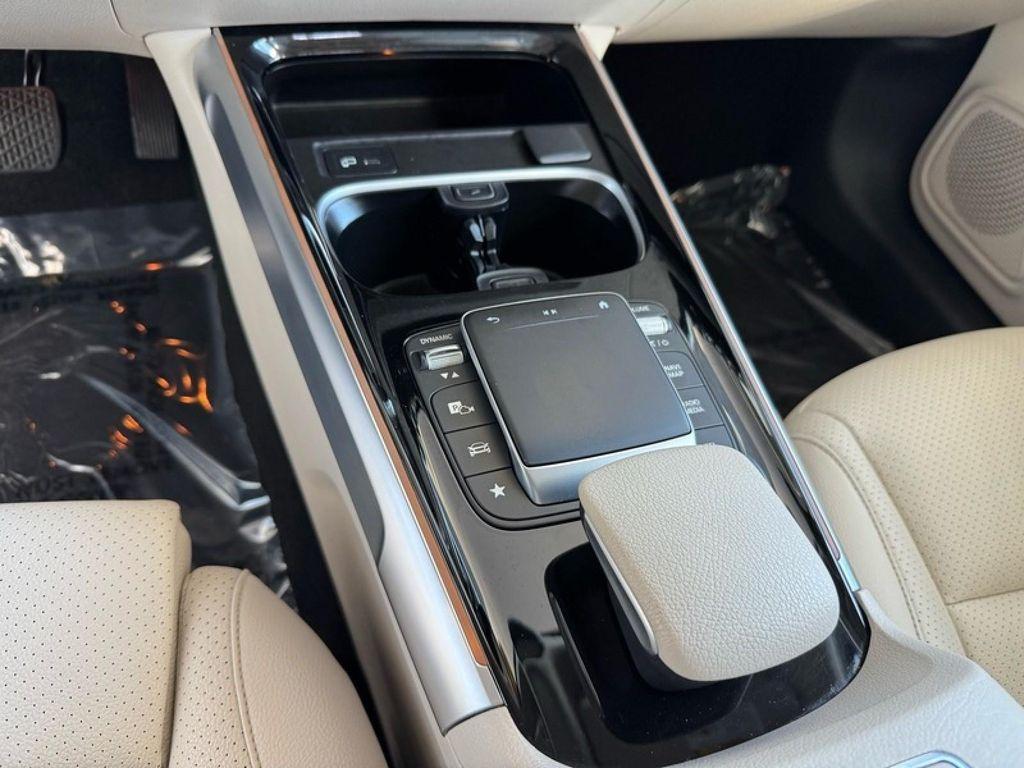 used 2022 Mercedes-Benz GLB 250 car, priced at $29,994