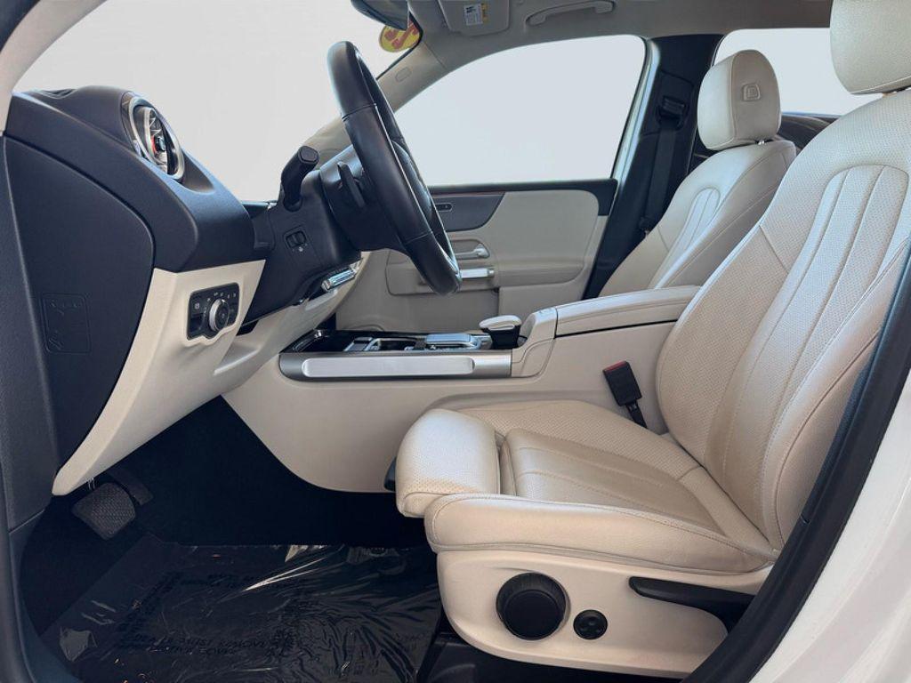 used 2022 Mercedes-Benz GLB 250 car, priced at $29,994