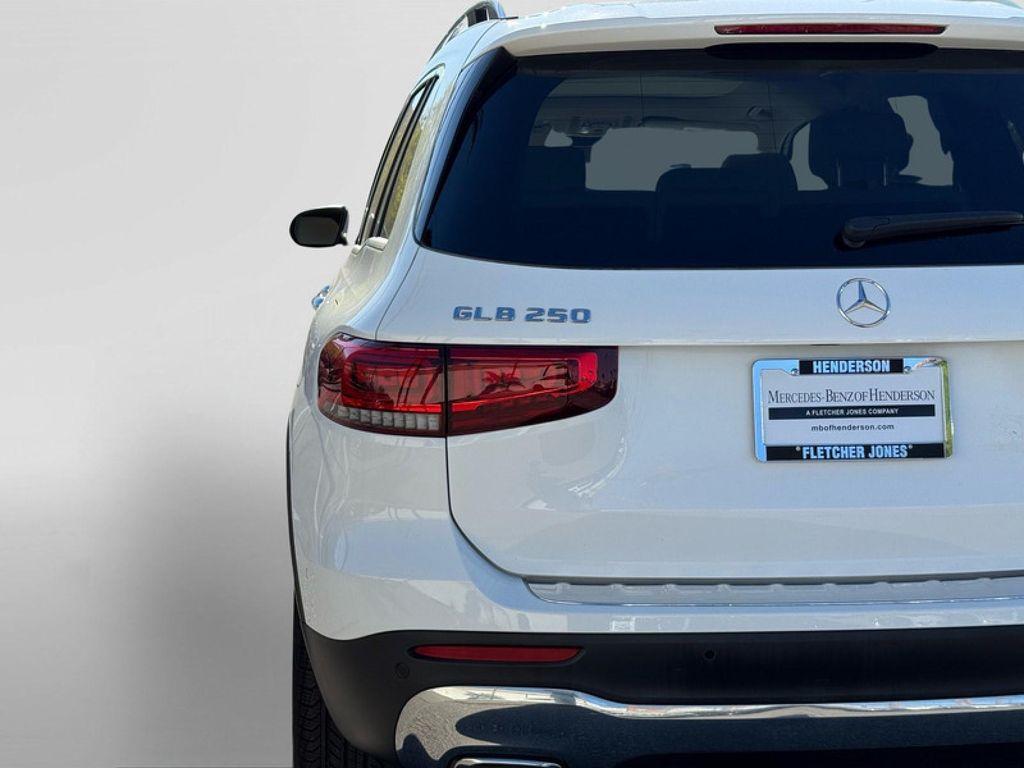 used 2022 Mercedes-Benz GLB 250 car, priced at $29,994