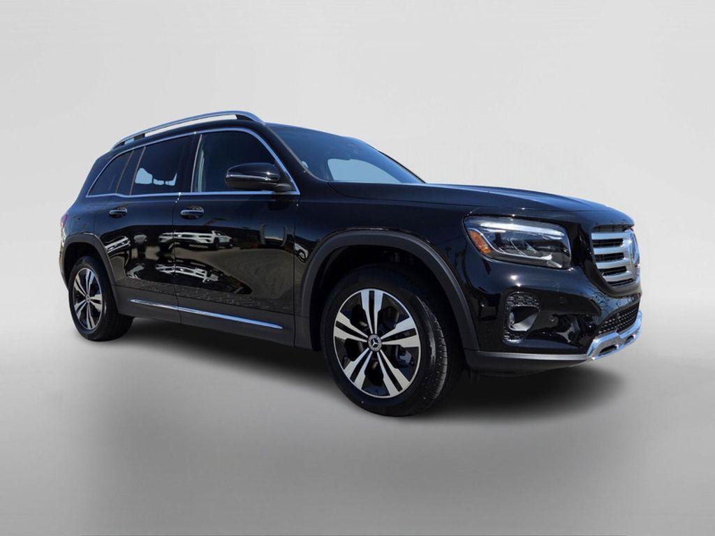 new 2025 Mercedes-Benz GLB 250 car, priced at $47,145