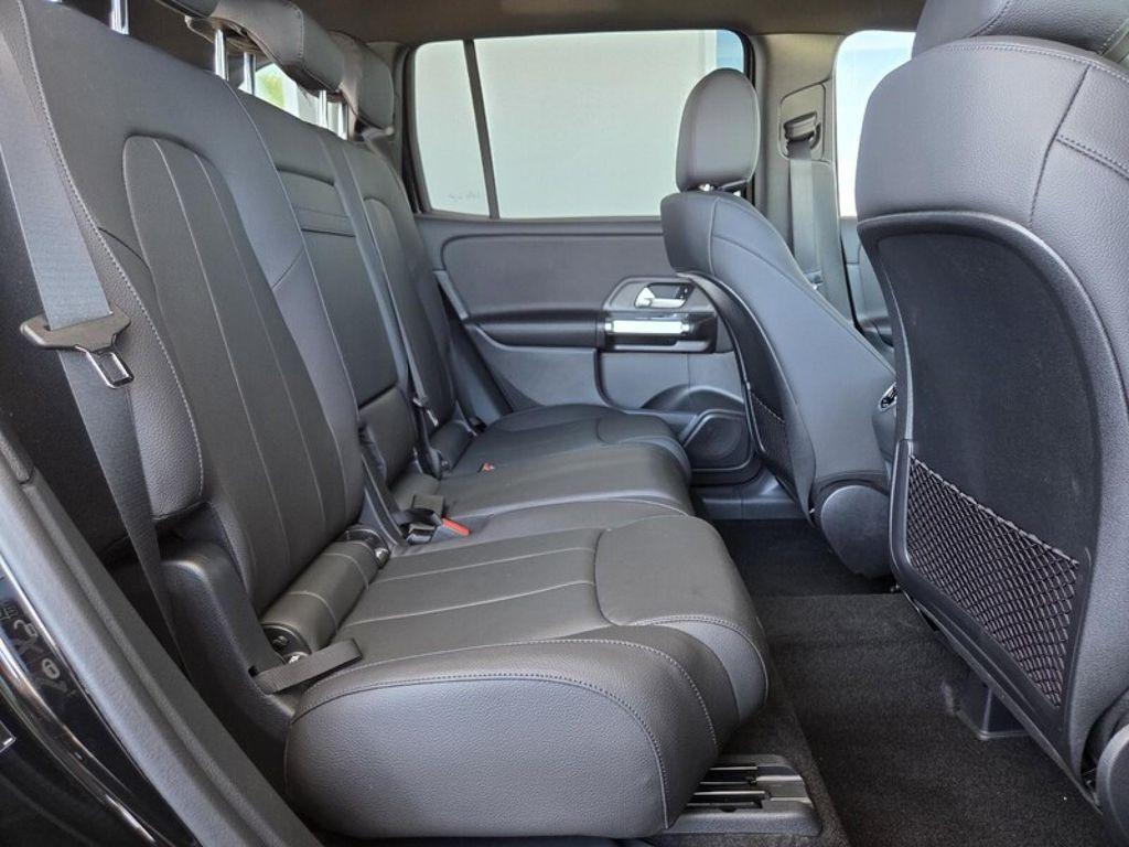 new 2025 Mercedes-Benz GLB 250 car, priced at $47,145