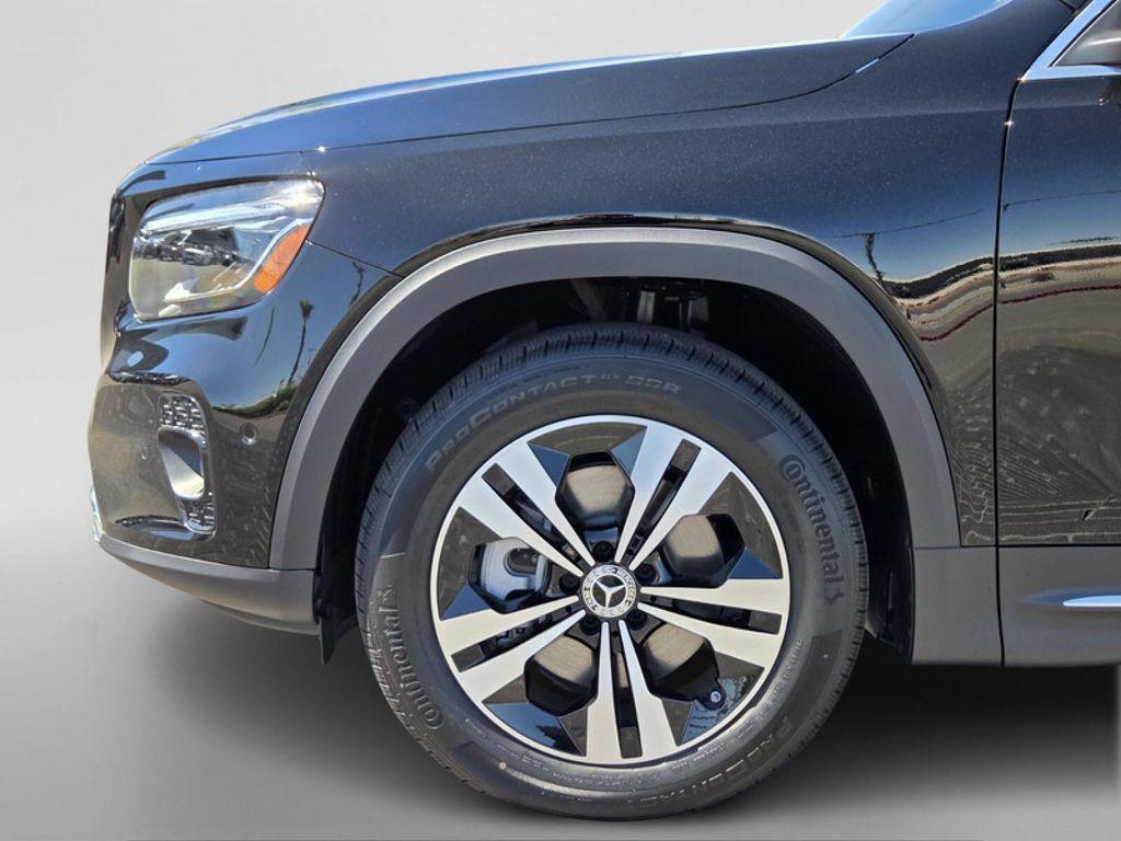 new 2025 Mercedes-Benz GLB 250 car, priced at $47,145