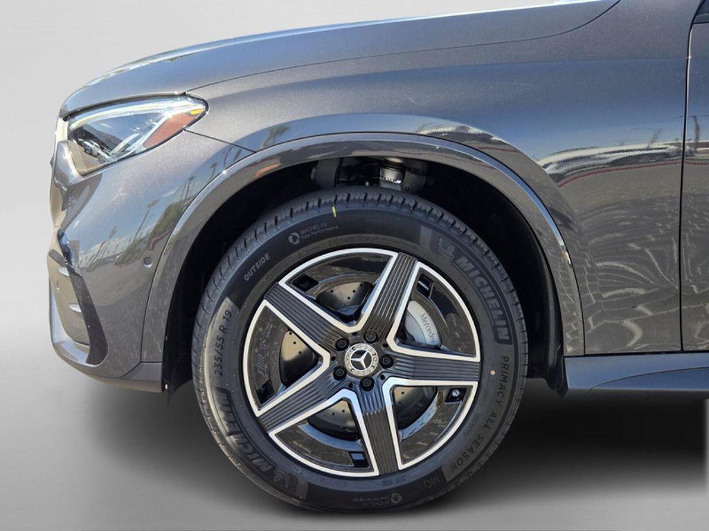 new 2026 Mercedes-Benz GLC 300 car, priced at $61,705