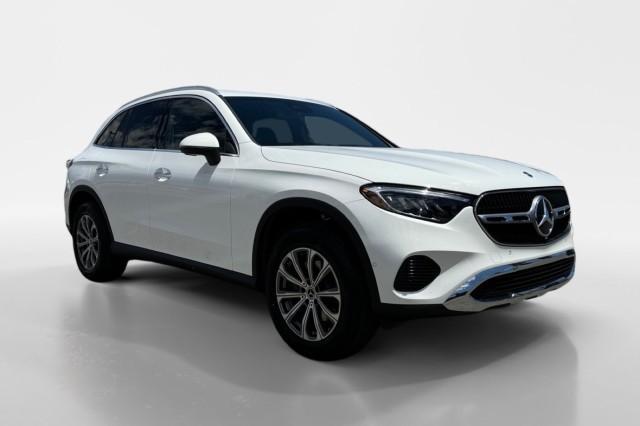 new 2024 Mercedes-Benz GLC 300 car, priced at $50,985