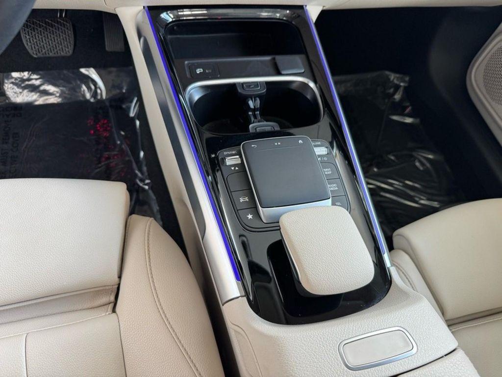 used 2022 Mercedes-Benz GLB 250 car, priced at $31,694