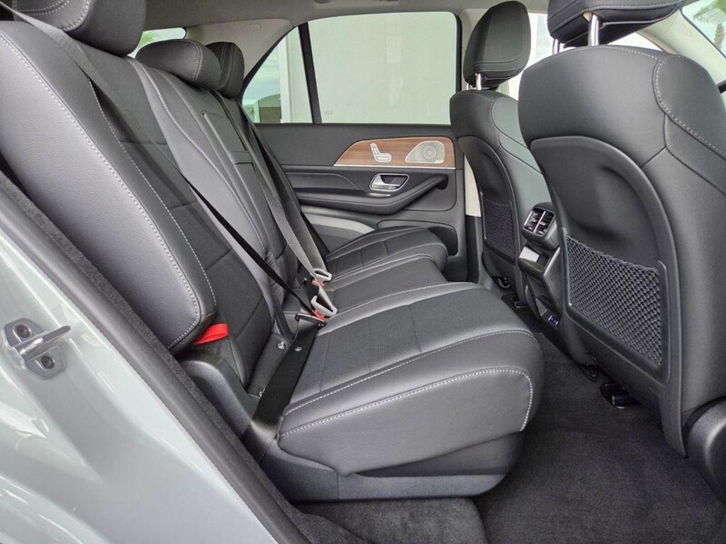 new 2025 Mercedes-Benz GLE 350 car, priced at $78,060
