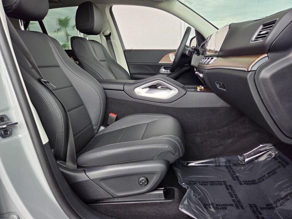 new 2025 Mercedes-Benz GLE 350 car, priced at $78,060