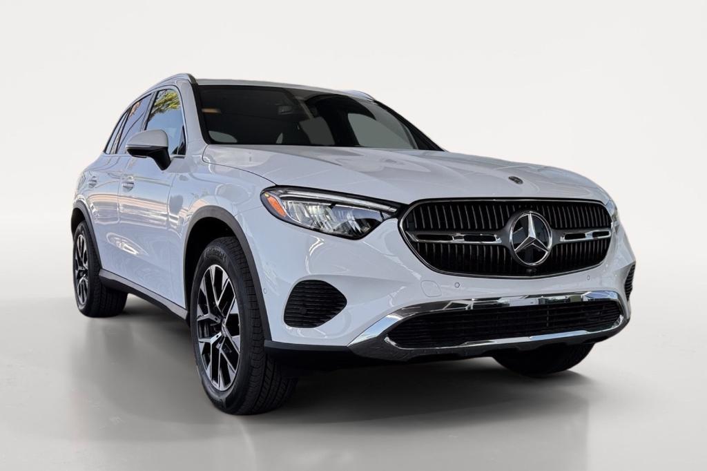 new 2025 Mercedes-Benz GLC 350e car, priced at $63,195