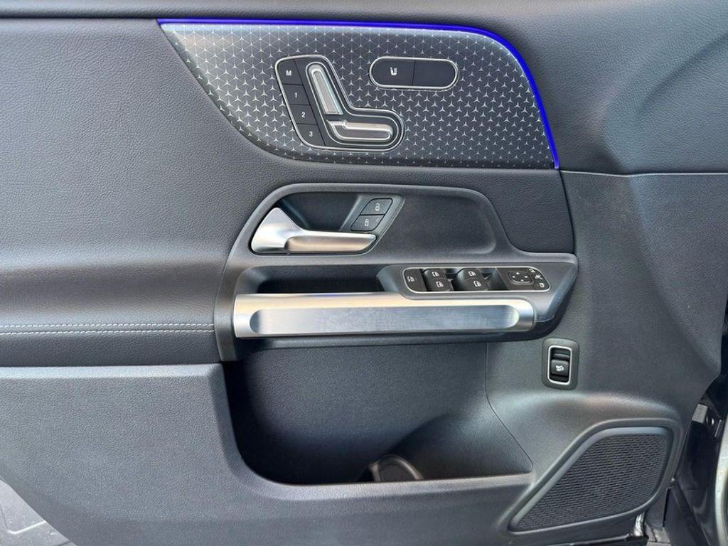new 2026 Mercedes-Benz GLB 250 car, priced at $50,405