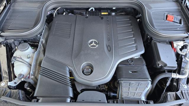 new 2025 Mercedes-Benz GLS 450 car, priced at $96,585