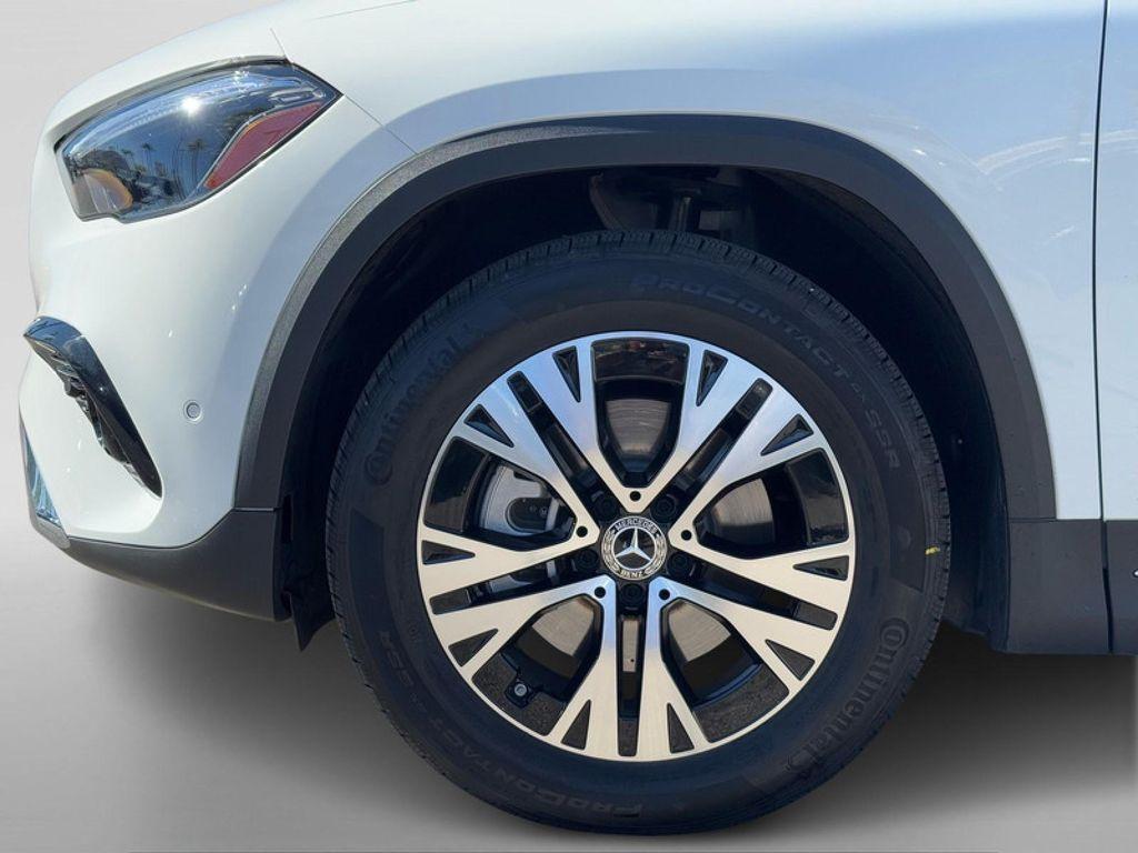 used 2025 Mercedes-Benz GLA 250 car, priced at $42,994