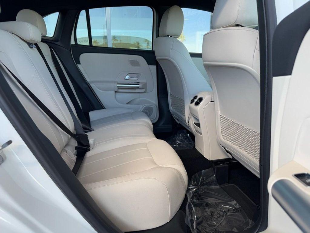 used 2025 Mercedes-Benz GLA 250 car, priced at $42,994