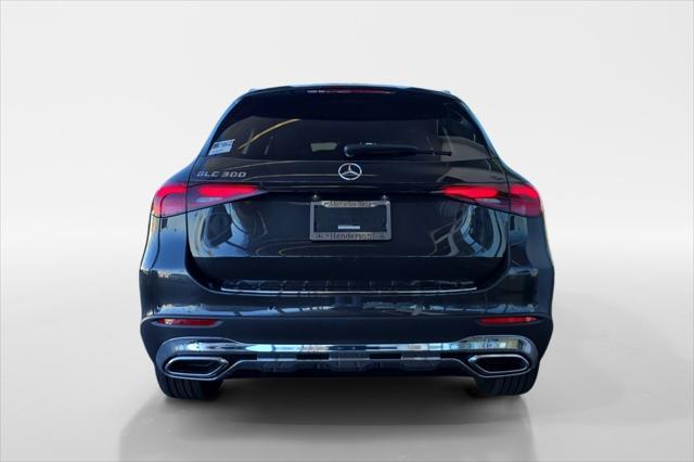 new 2025 Mercedes-Benz GLC 300 car, priced at $52,325