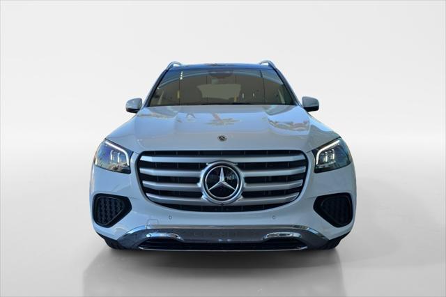 new 2025 Mercedes-Benz GLS 450 car, priced at $92,425