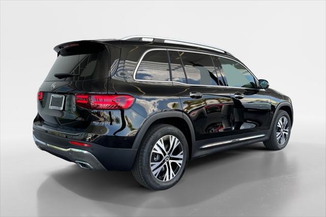 new 2024 Mercedes-Benz GLB 250 car, priced at $49,345