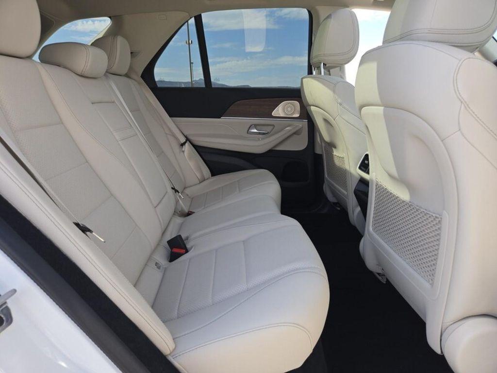 new 2025 Mercedes-Benz GLE 350 car, priced at $73,320